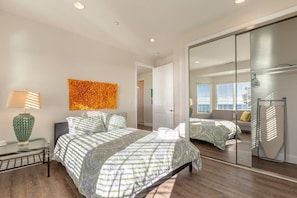 House (3 Bedrooms) | 3 bedrooms, individually decorated, individually furnished, desk