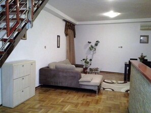 Duplex, Sea View | Living area