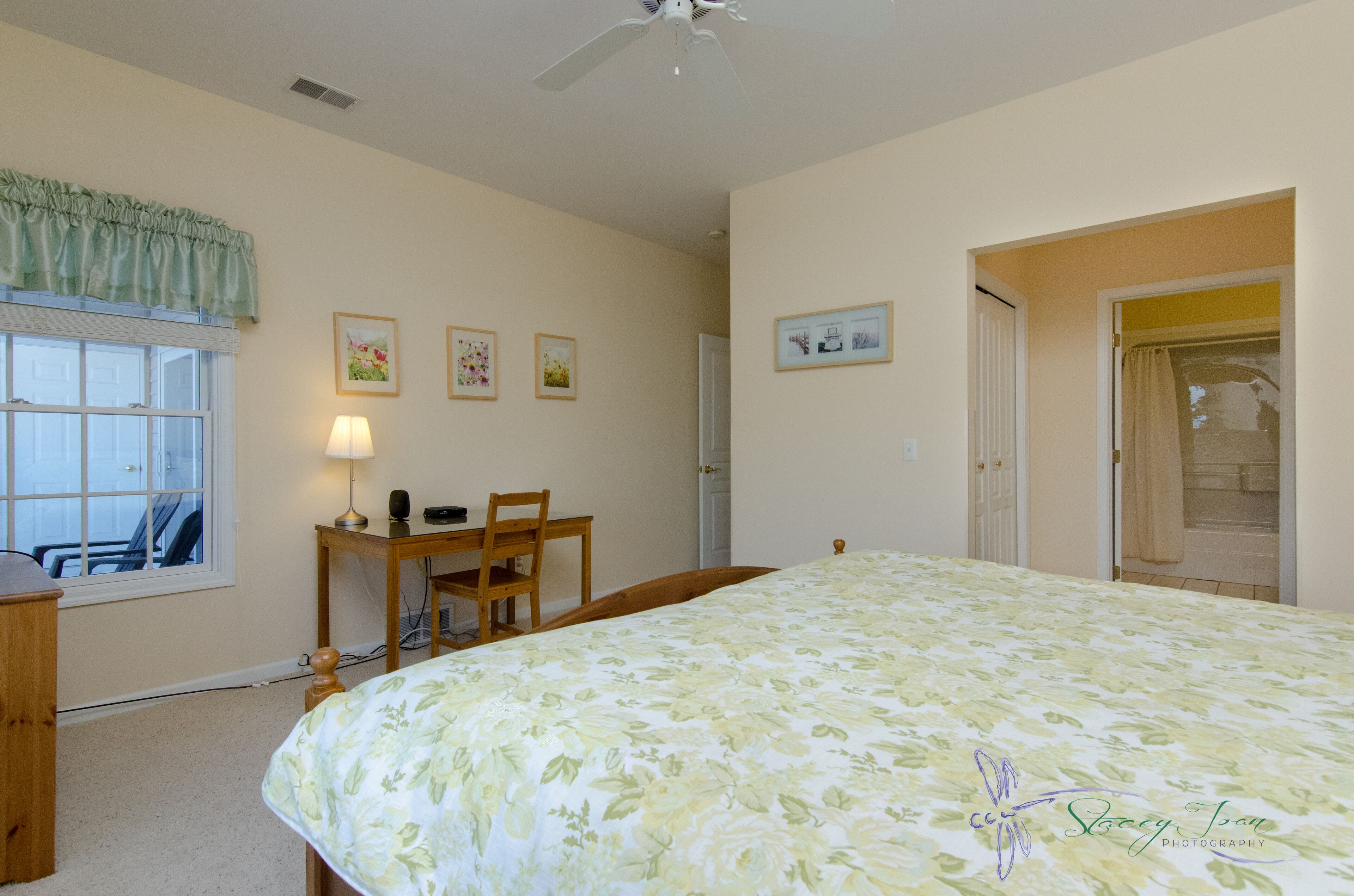 24 Beach & Pool Condo 