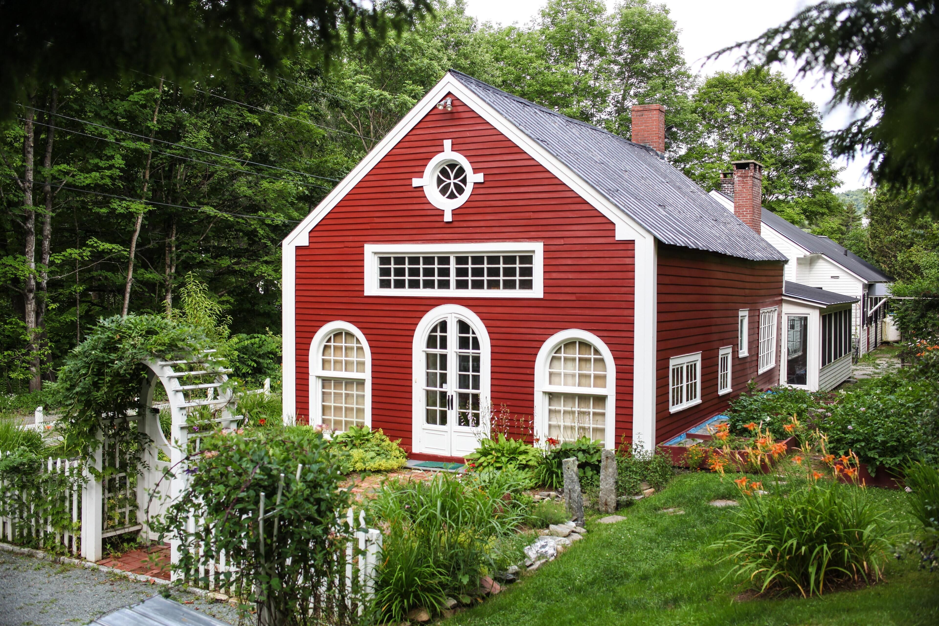 Luxurious Historic Home in the Heart of Grafton Village!