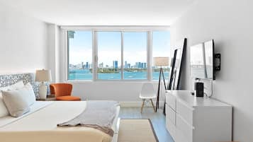 Desk, iron/ironing board, travel cot, WiFi