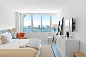 Desk, iron/ironing board, travel cot, WiFi