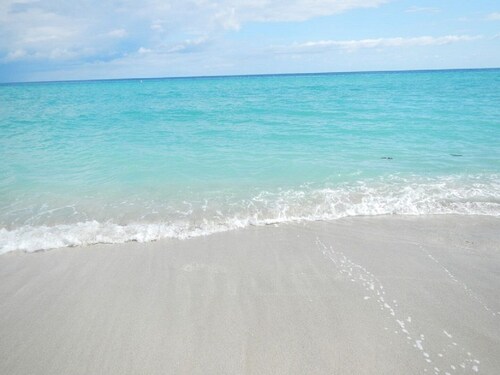 Beautiful/Spacious Ocean Reserve Sunny Isles Beach #STR-02481