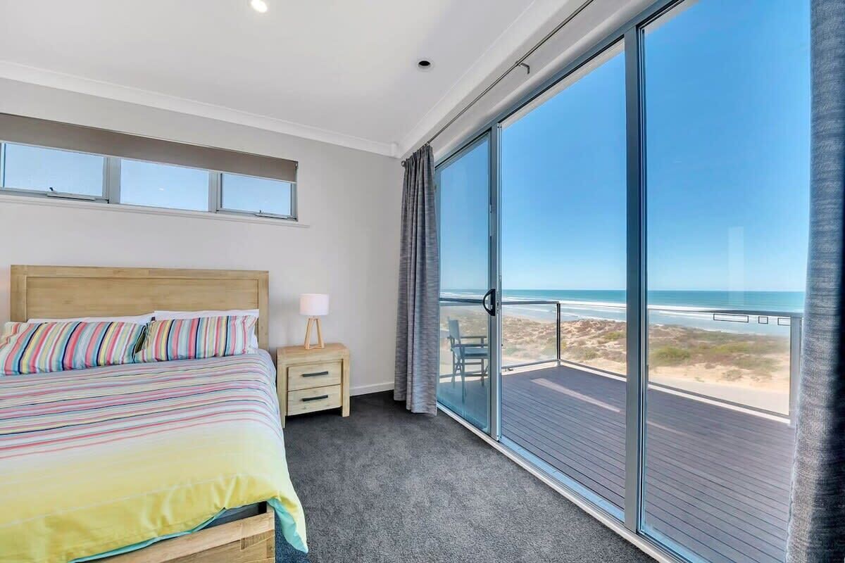 5 bedrooms, iron/ironing board, WiFi