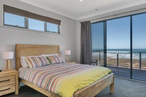 5 bedrooms, iron/ironing board, WiFi