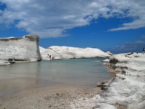 Sun loungers, beach towels - Waterfront House - a doorstep from the sea (Milos)