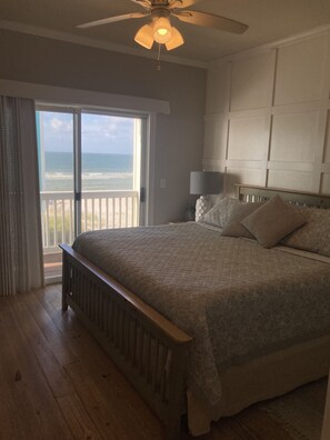 5 bedrooms, desk, iron/ironing board, free WiFi