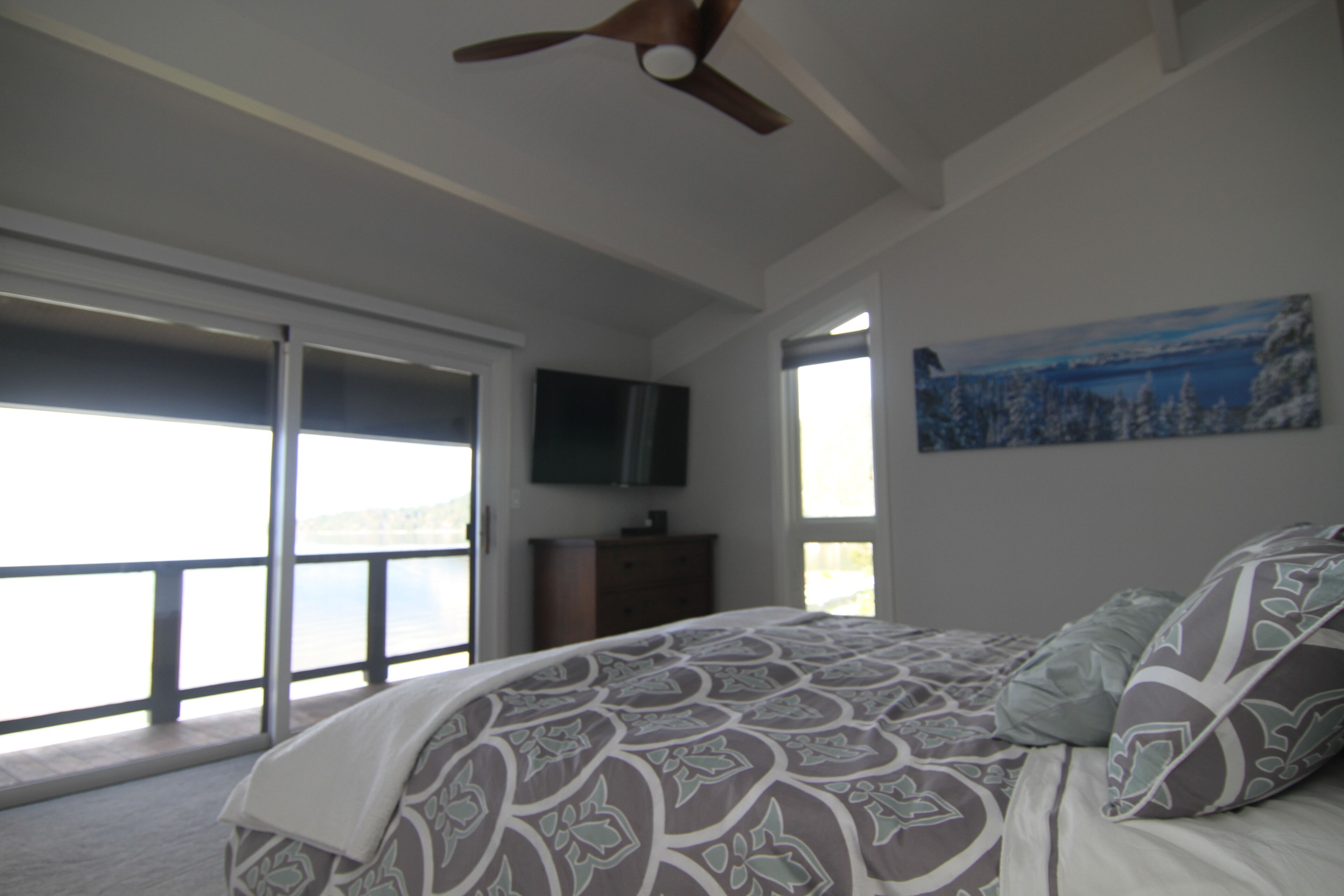 Stunning Lakefront Location!