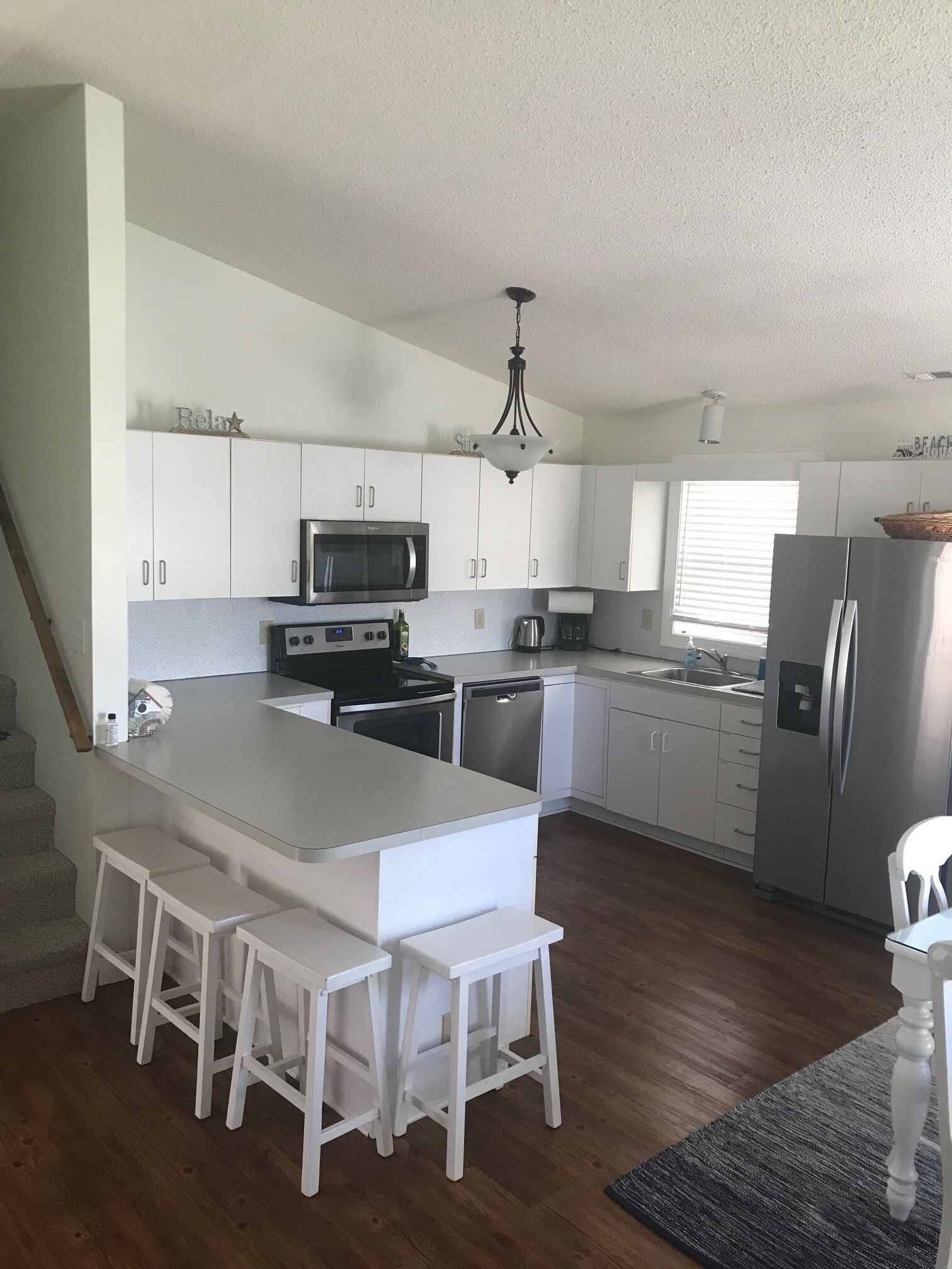 Beach Block;Spacious 4BR/2 Bath, Short/Long Term Rentals Available Year round