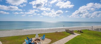 Oceanfront Condo w/ Balcony & Direct Beach Access, Unit 227