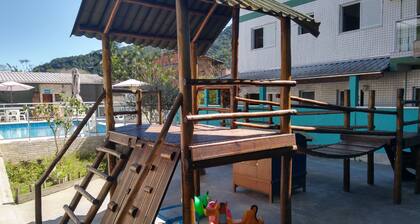 Apartment of 2 dormitories, furnished with swimming pool, playground and barbecue.