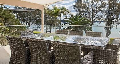 Enjoy Lazy Daze - Waterfront, Hot Tub, Jetty