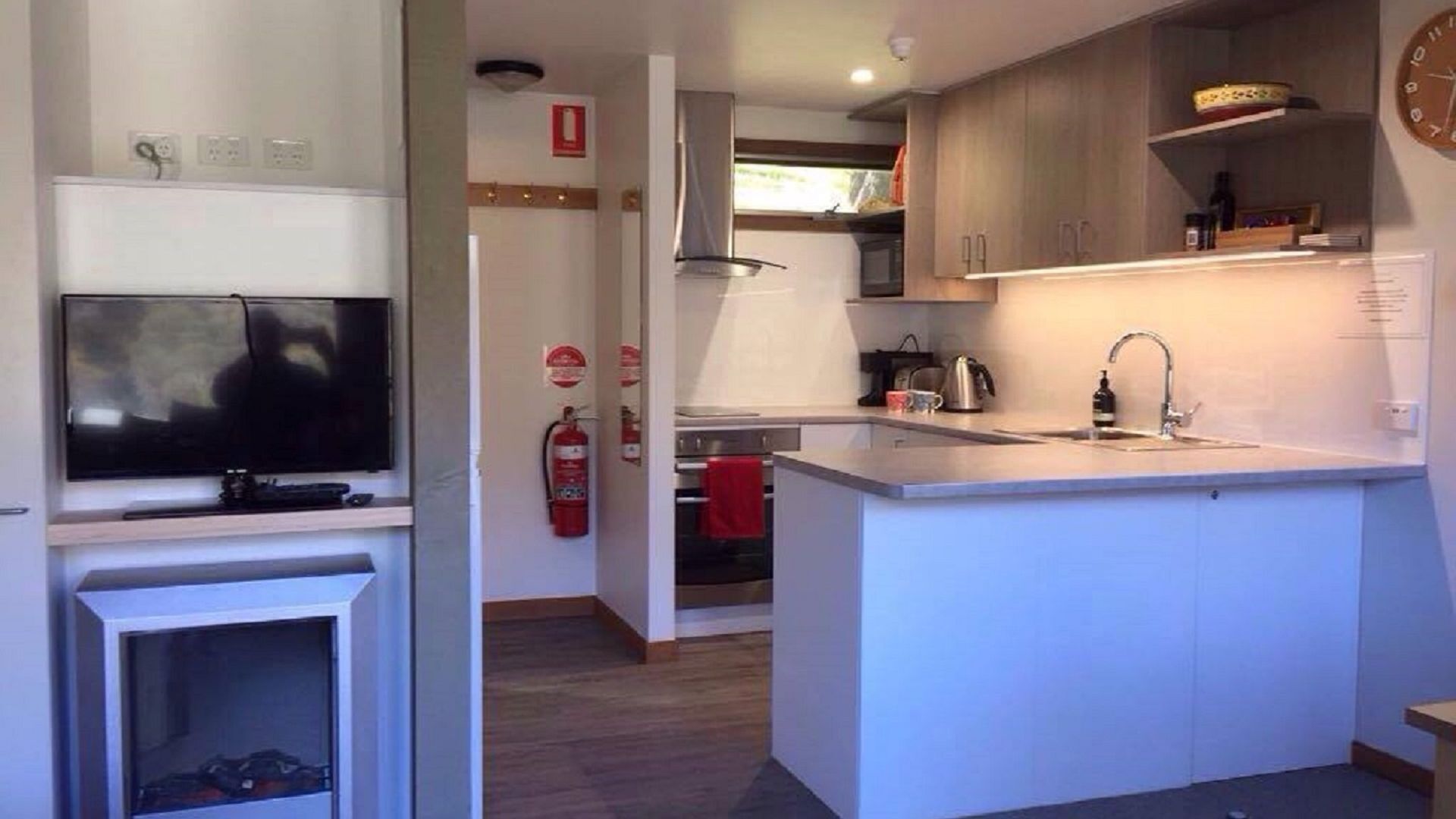 Driftwood by the Snow — image 2