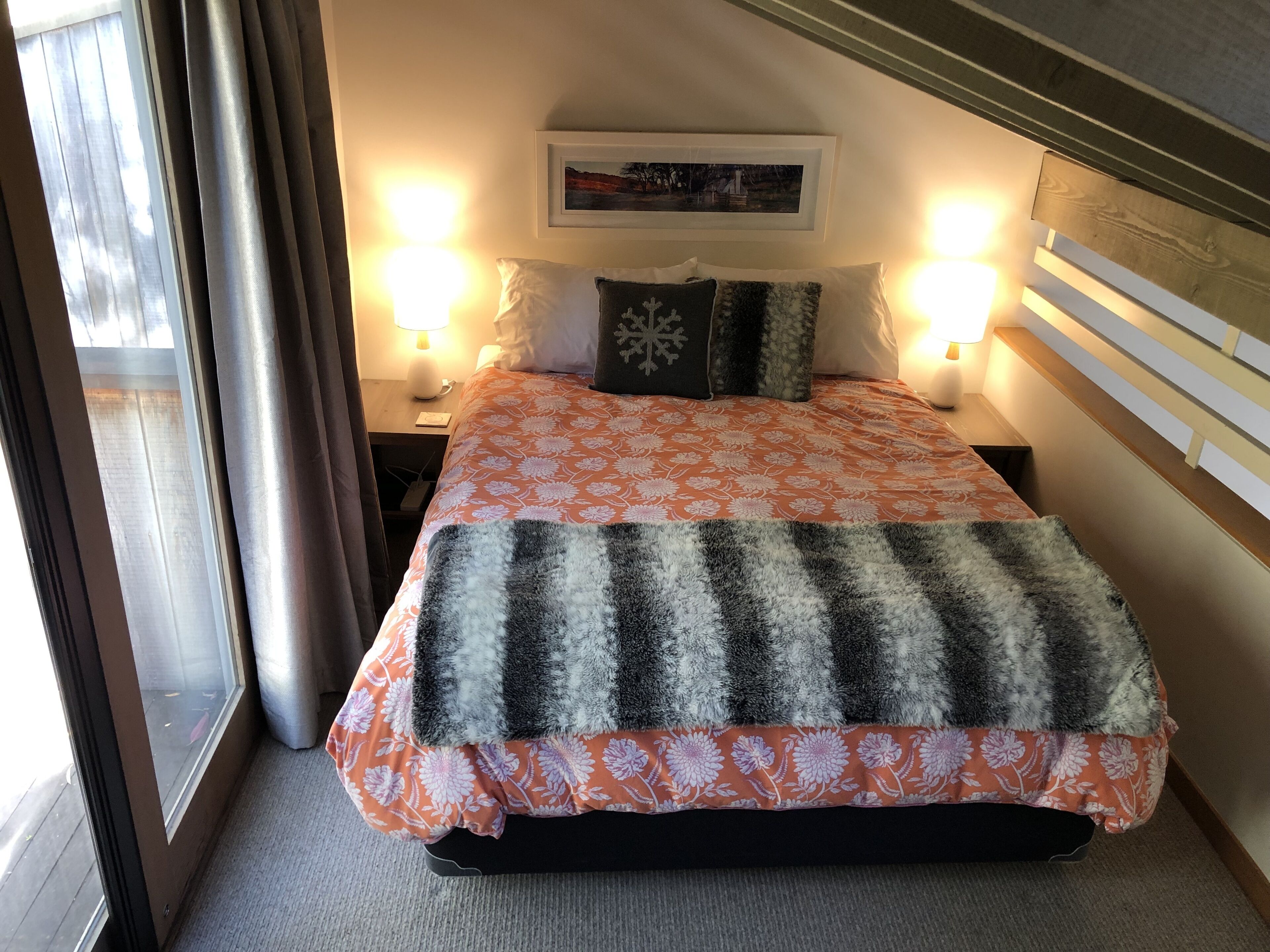 Driftwood by the Snow — image 10