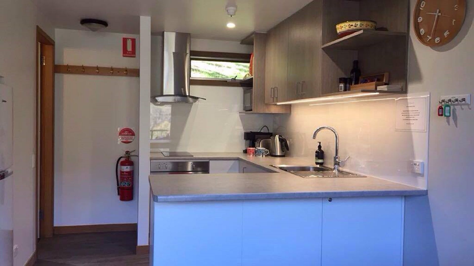 Driftwood by the Snow — image 11