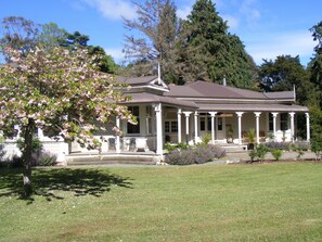 Exterior - Aotea Homestead (Hinakura)