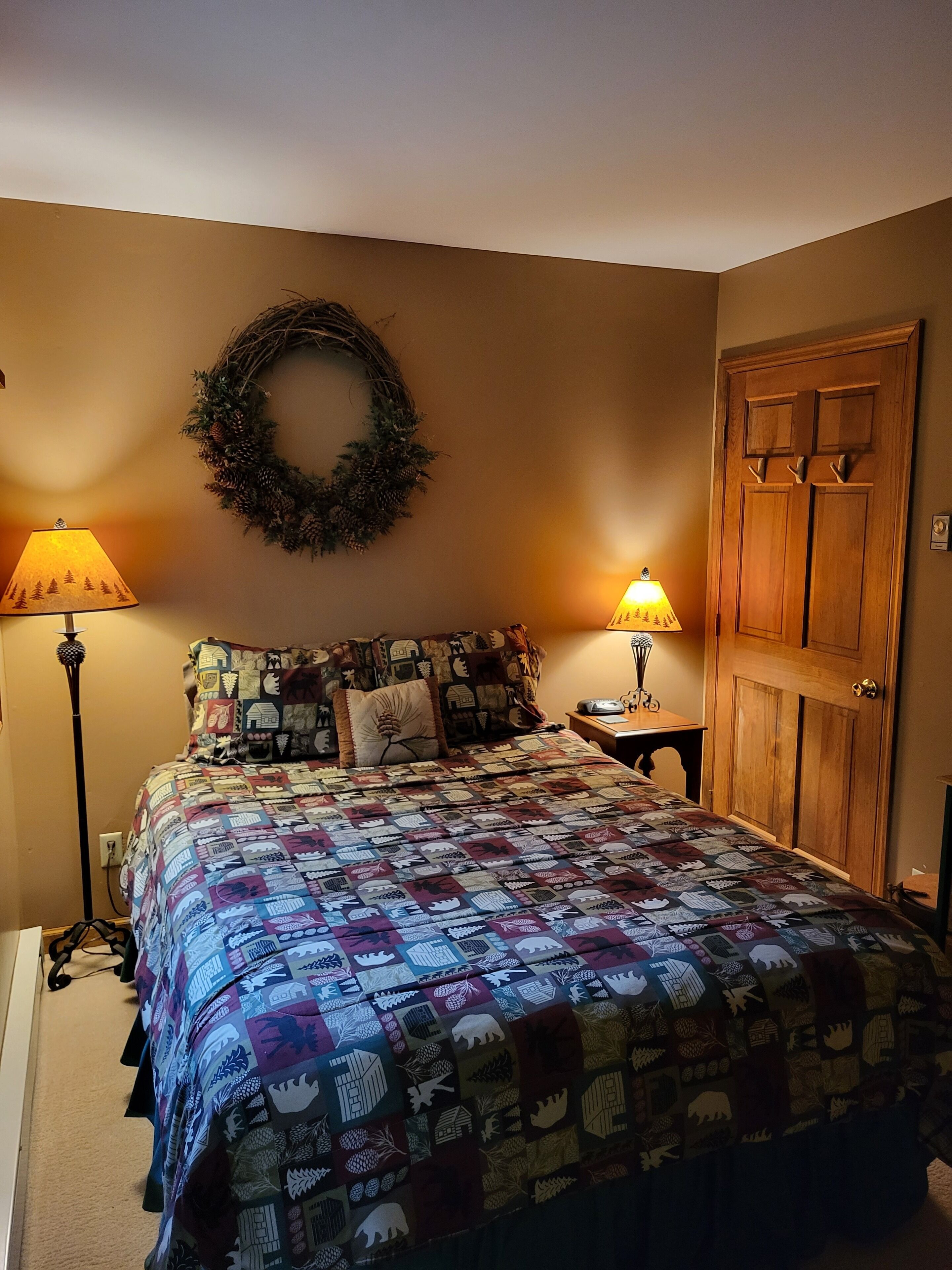 Quiet & Secluded - Well Equipped Mountain Cabin - extremely private