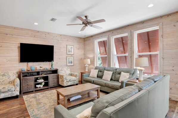 Unclassified image, 1 of 47, button