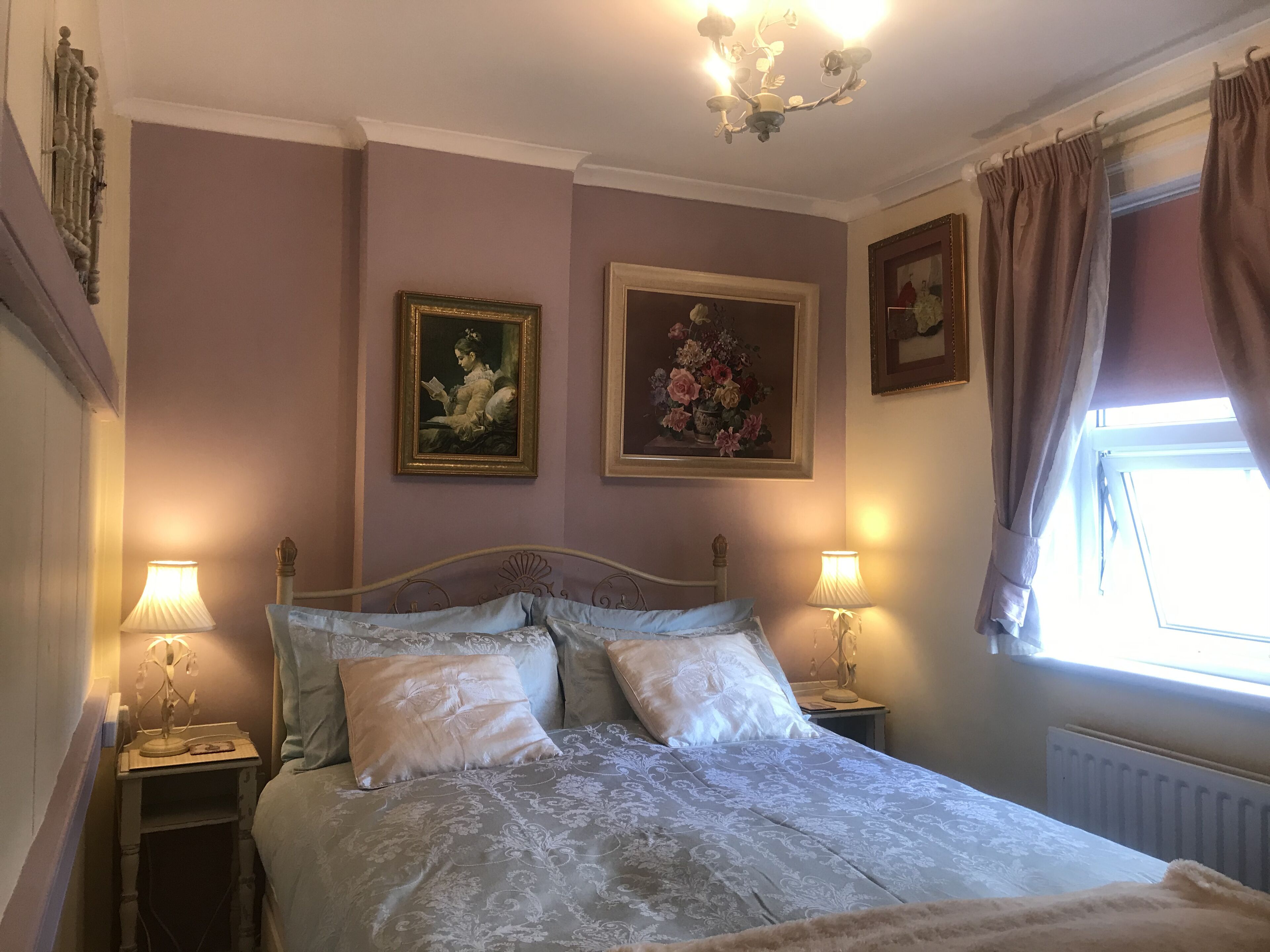 Sweet Victorian Cottage, Two Minutes from High St., Very Special, Lovely Energy