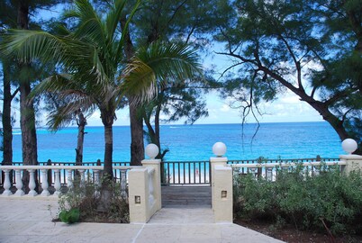 Luxury 5 Bedroom Ocean Front Villa