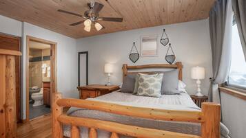 1 bedroom, WiFi (free), bed sheets
