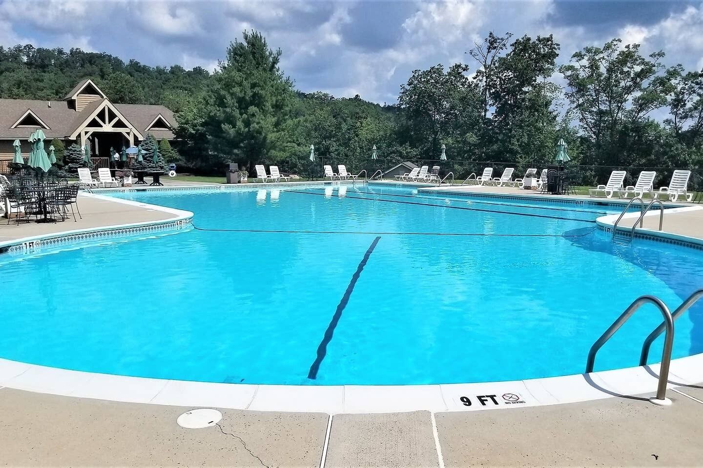 3bdr Family friendly Camelback Mountain Paradise - Walking Distance to Slopes