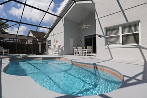 Outdoor pool, sun loungers