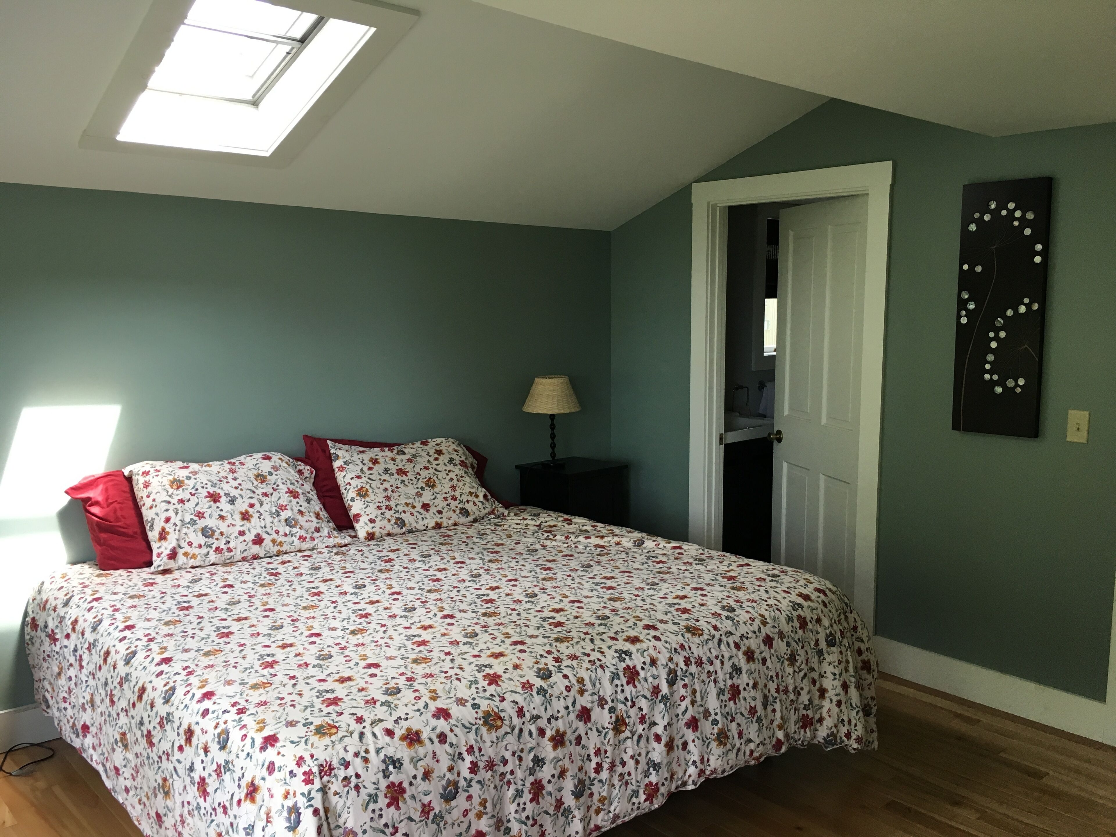 Enjoy the best of the 1000 islands from this cottage on Grindstone Island