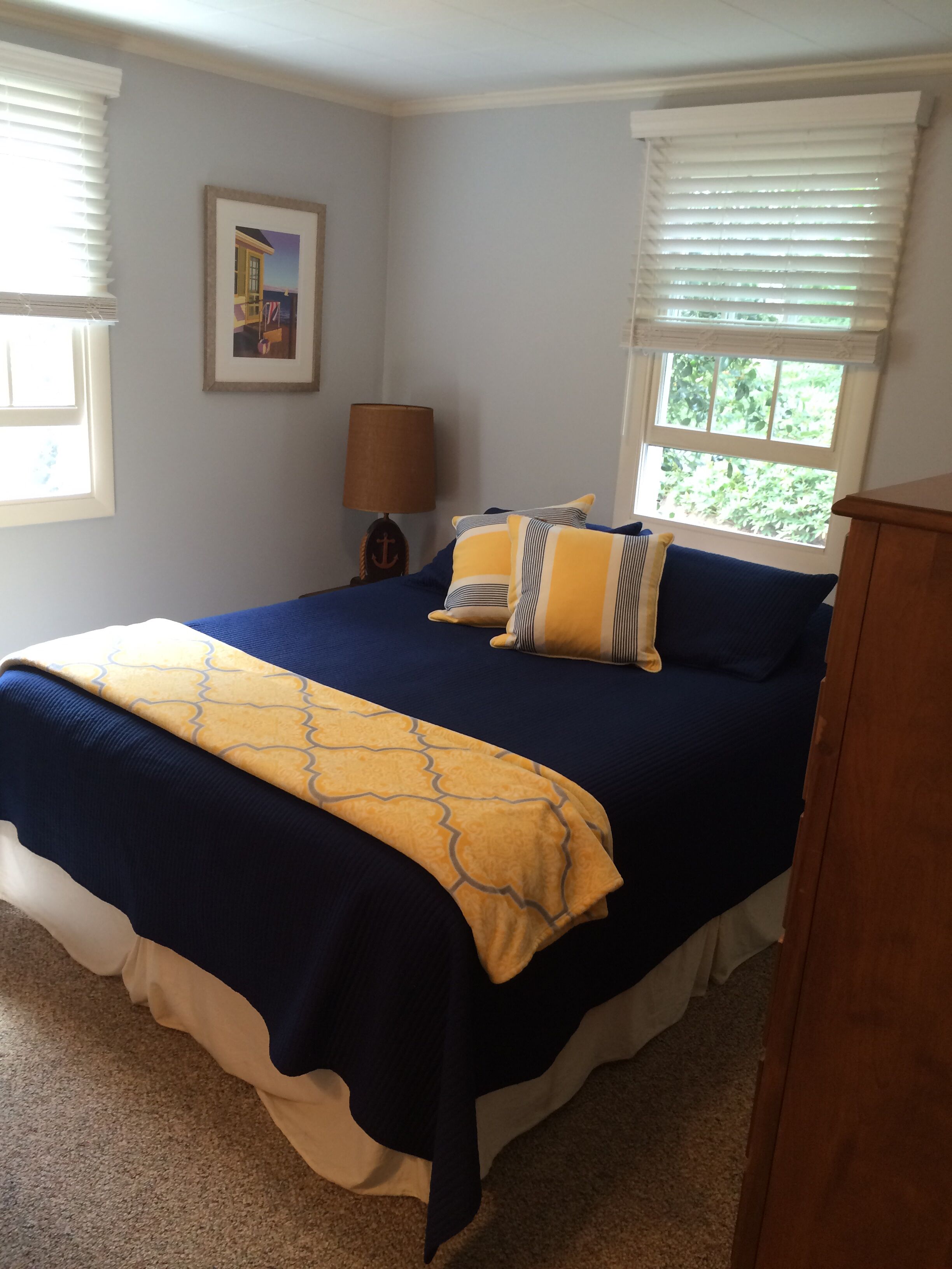 Walk down quiet country lane to private Bay Beach.