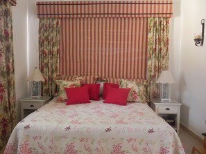 4 bedrooms, WiFi, bed sheets - Villa Victoria, 7 minutes walking to Playa Bonita (Las Terrenas)