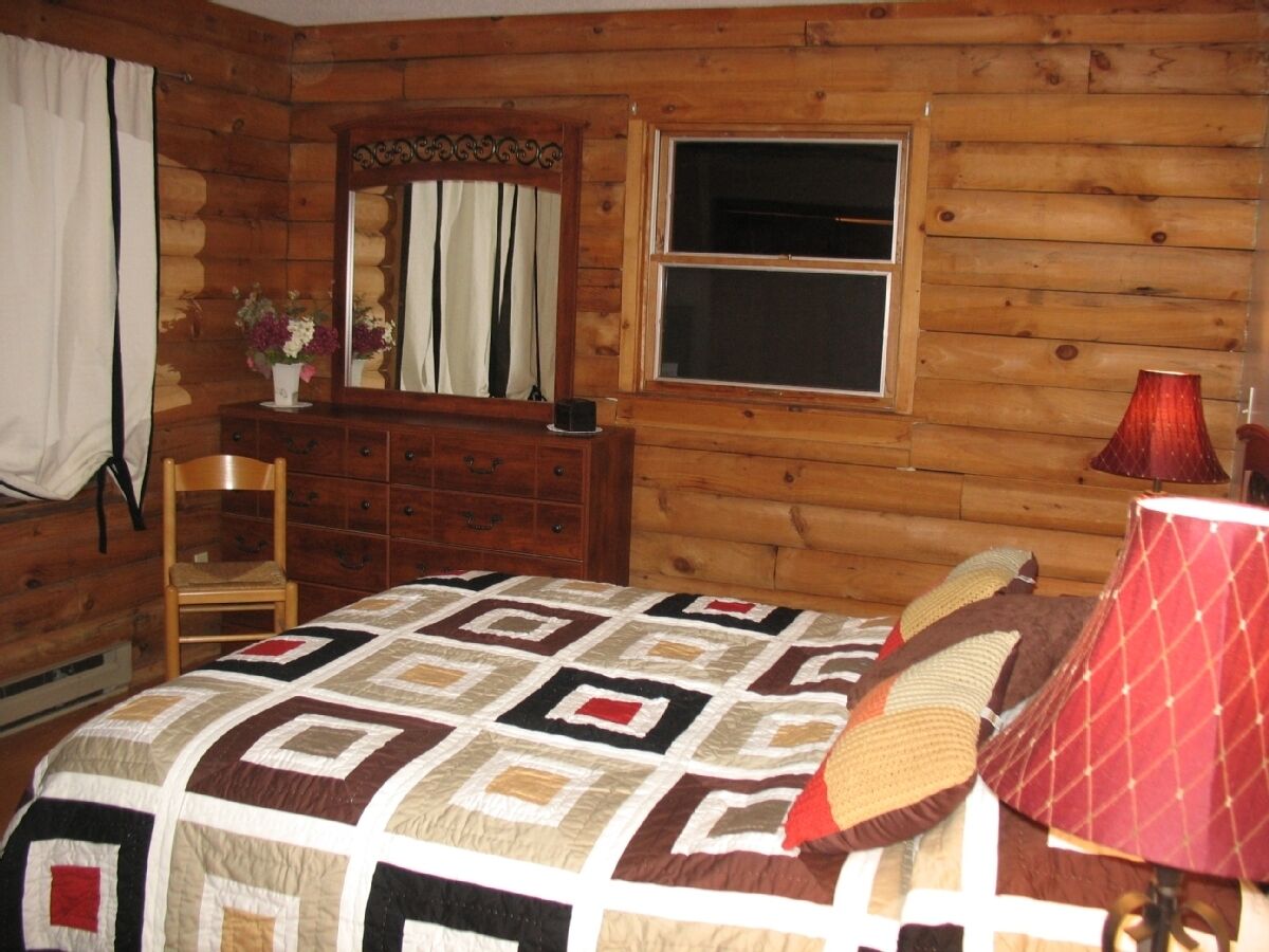 Get away from the crowd. Log cabin with today's conveniences. 400 private acres.