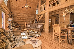 TV, fireplace, DVD player