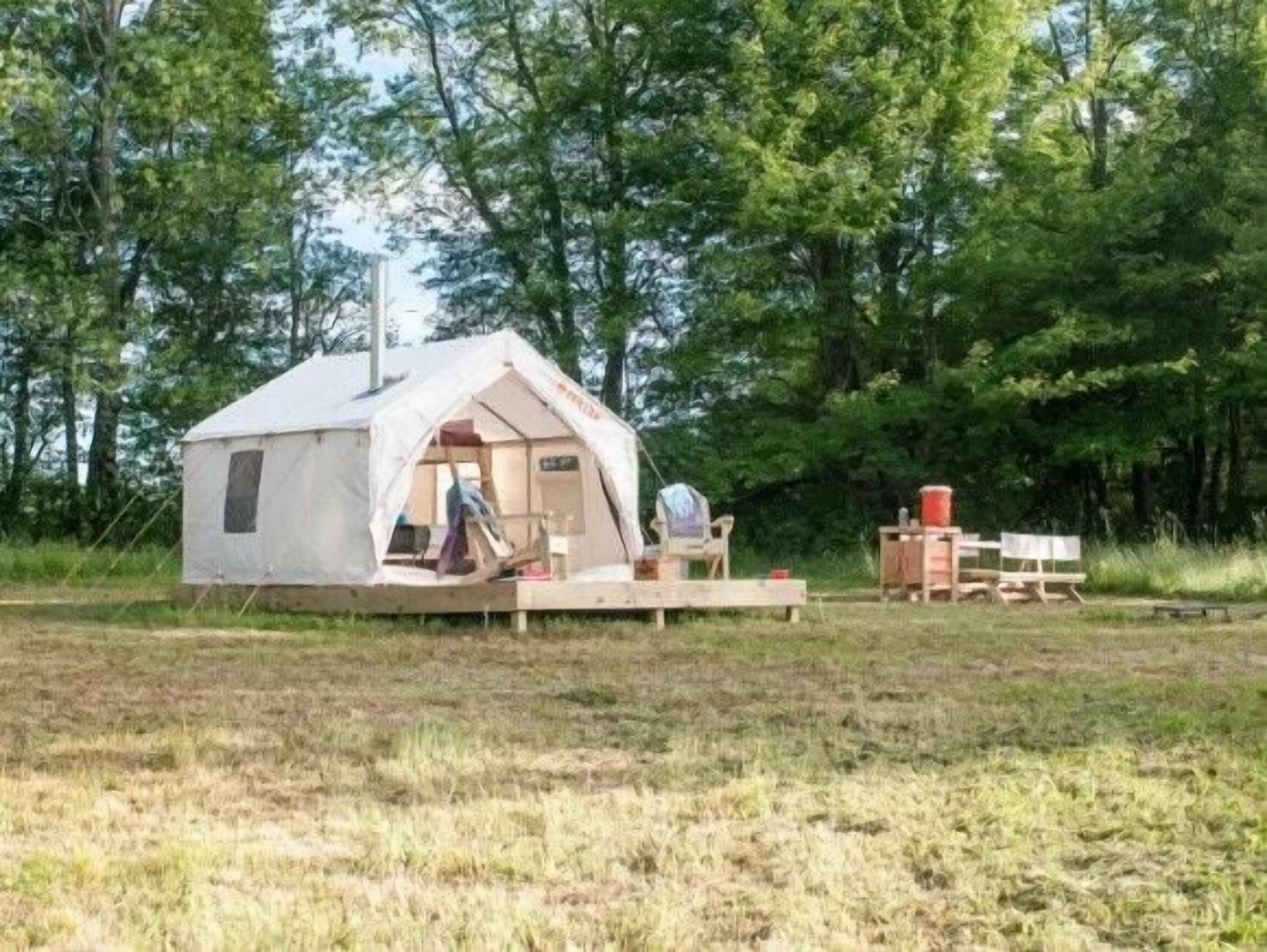 Tentrr Signature Site - Sean Billy Pond Hideaway