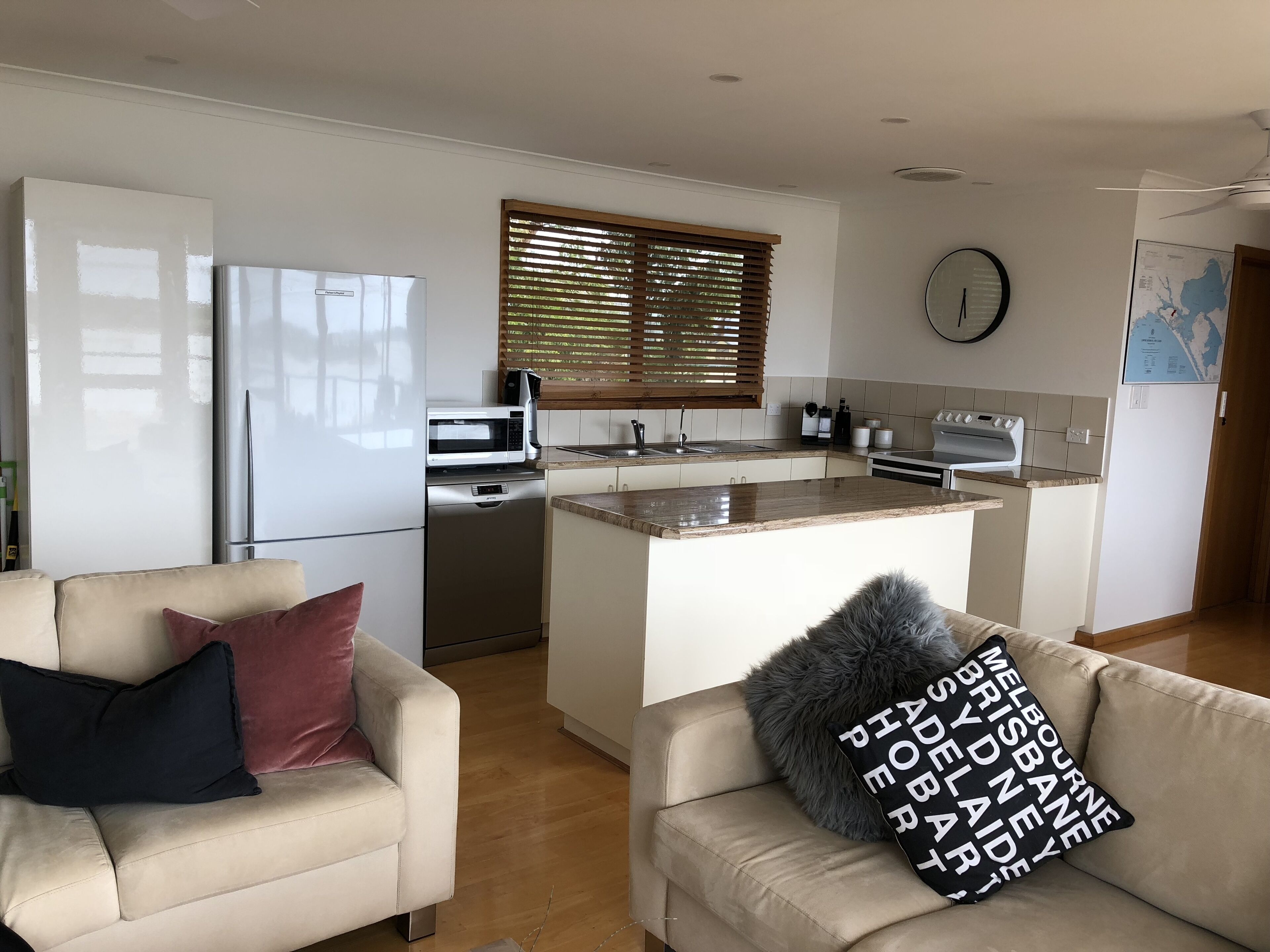 Lagoon View Lodge - a waterfront retreat