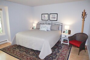 3 bedrooms, iron/ironing board, Internet, bed sheets