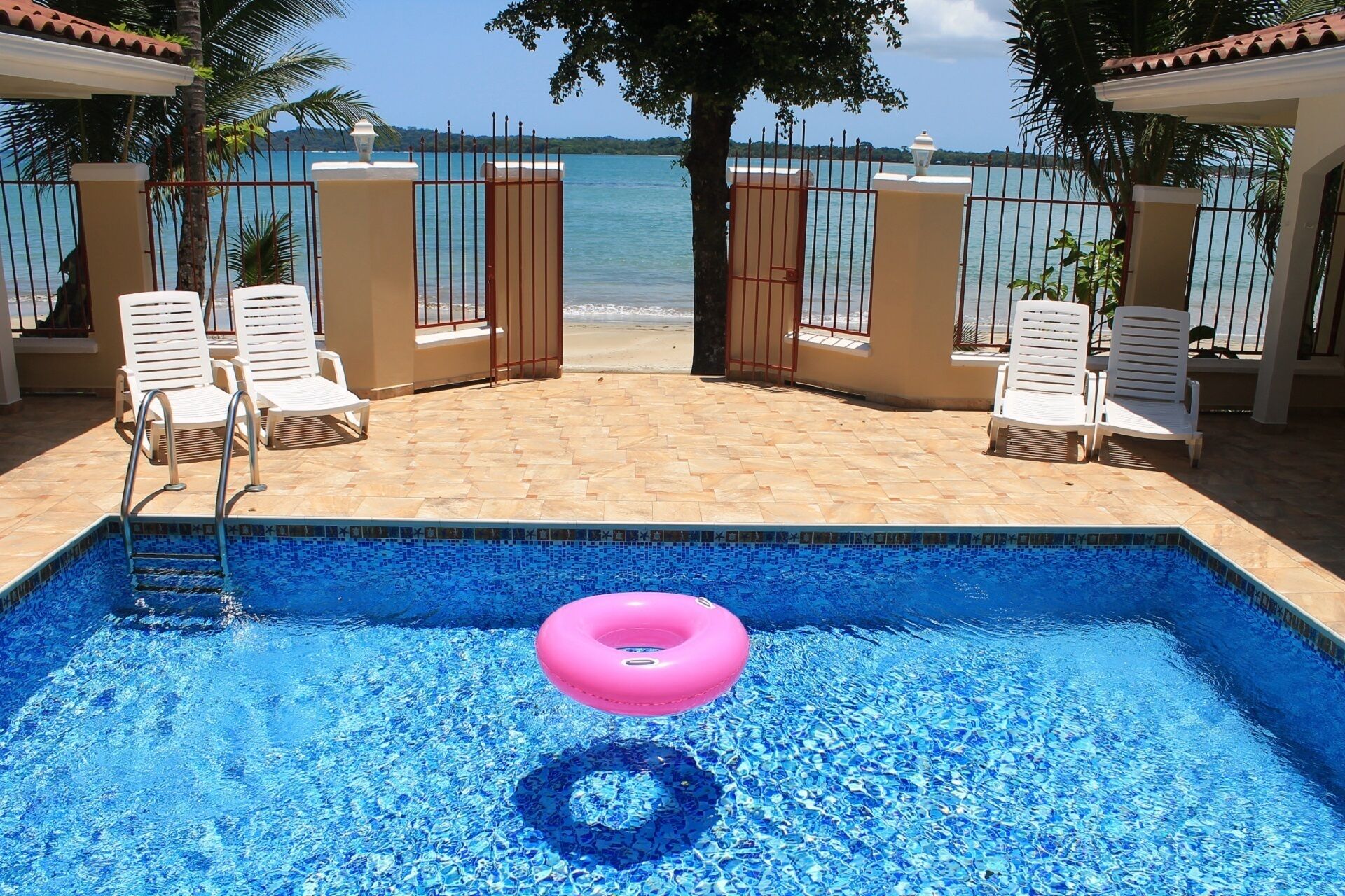 Piscine extérieure