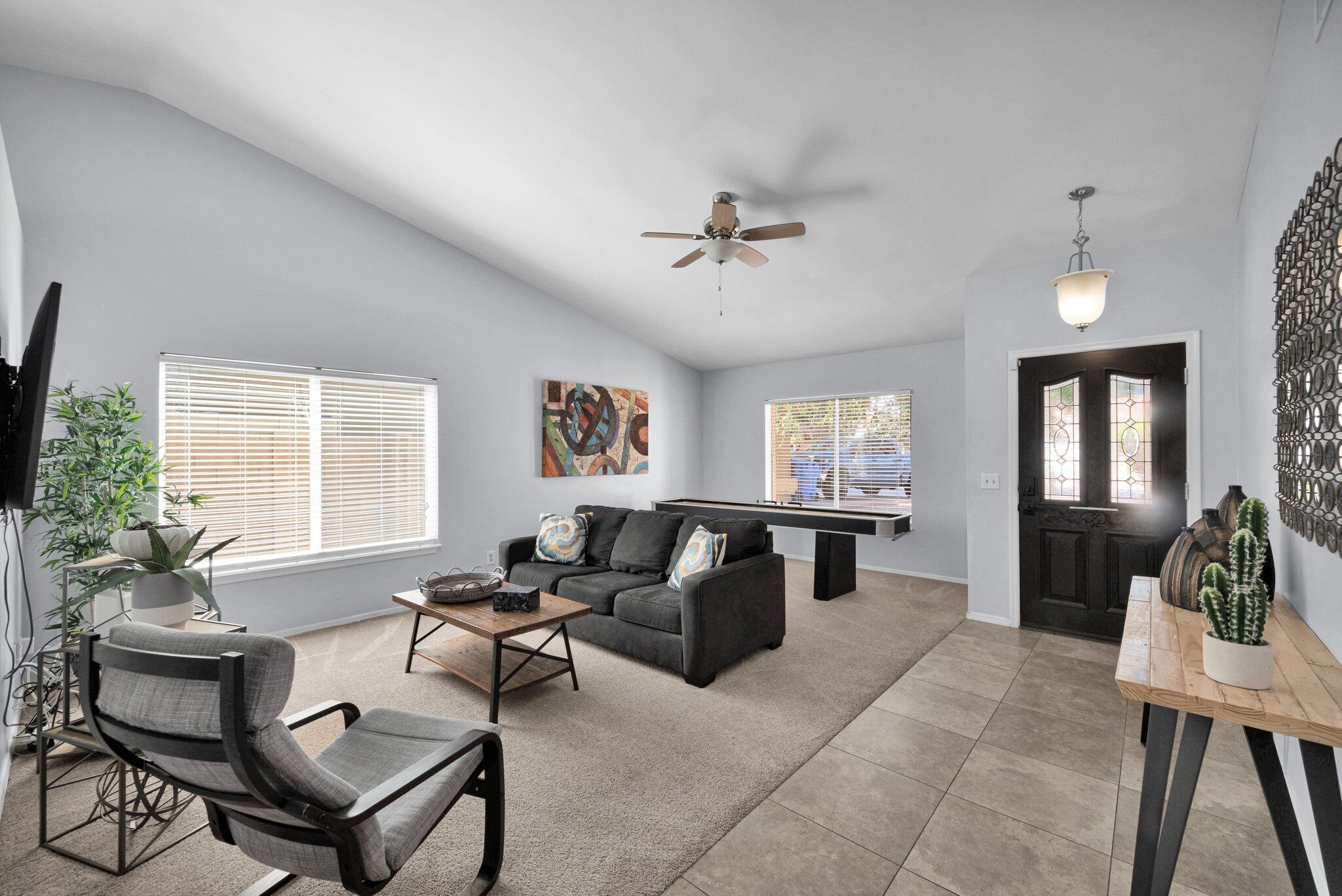 Resort Style home with heated pool - sleeps 8 - Great for families!