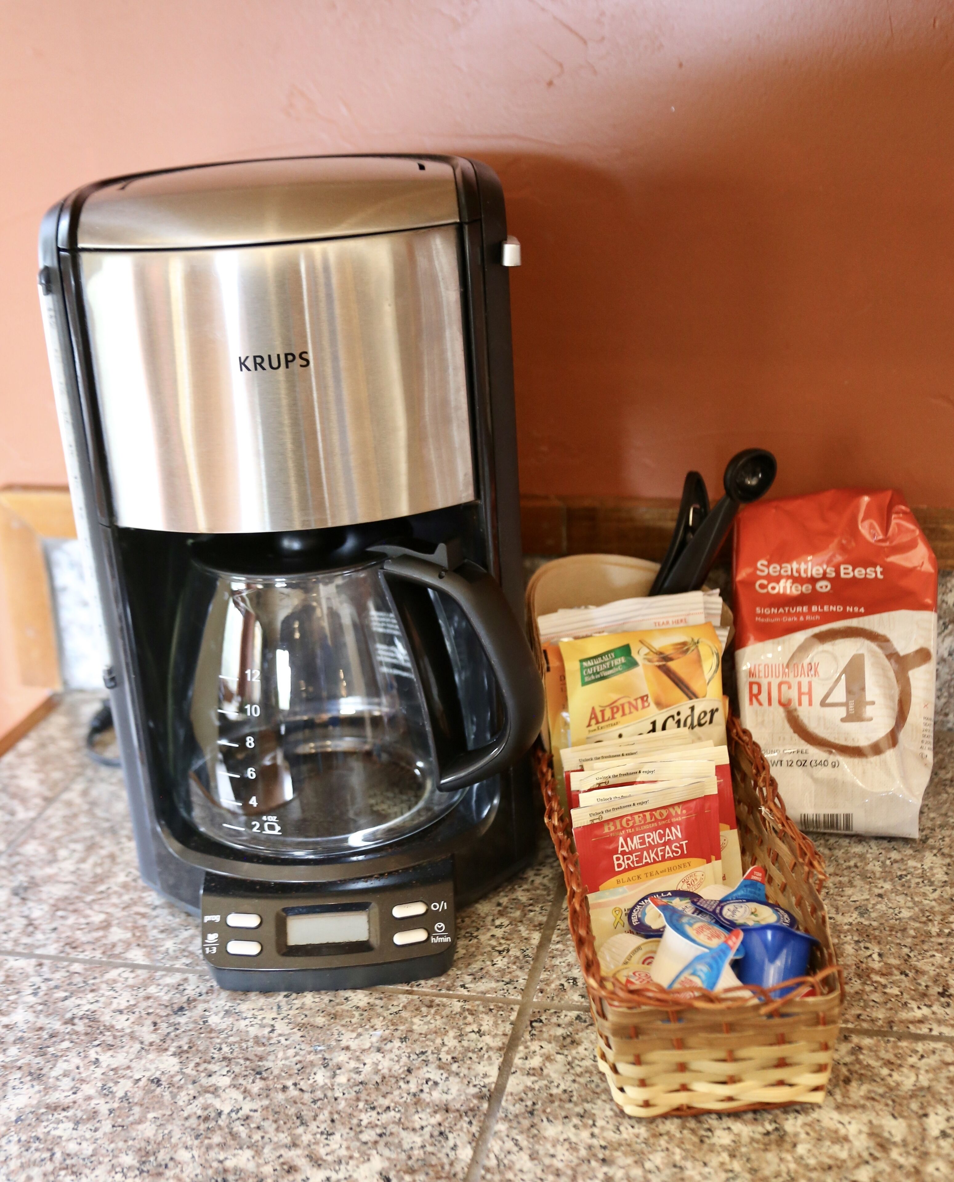 Peaceful Mountain Retreat with AMAZING Views!