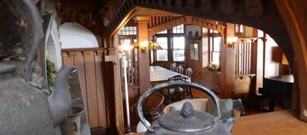 Beach Front Arts & Crafts House With Gorgeous Views Of The Sound