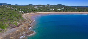 SUMMER SALT  holiday house - town center, walk to the beach