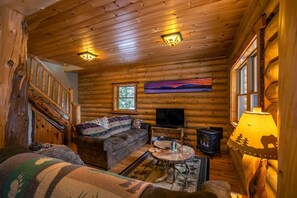 TV, fireplace, DVD player