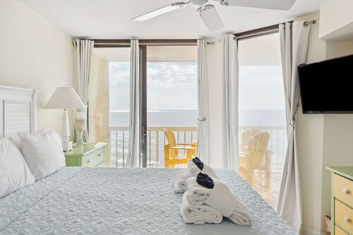 COV 320- Relaxing Oceanfront Villa - Panoramic Ocean Views - 2 Pools