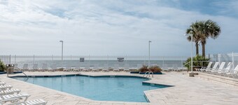 COV 320- Relaxing Oceanfront Villa - Panoramic Ocean Views - 2 Pools