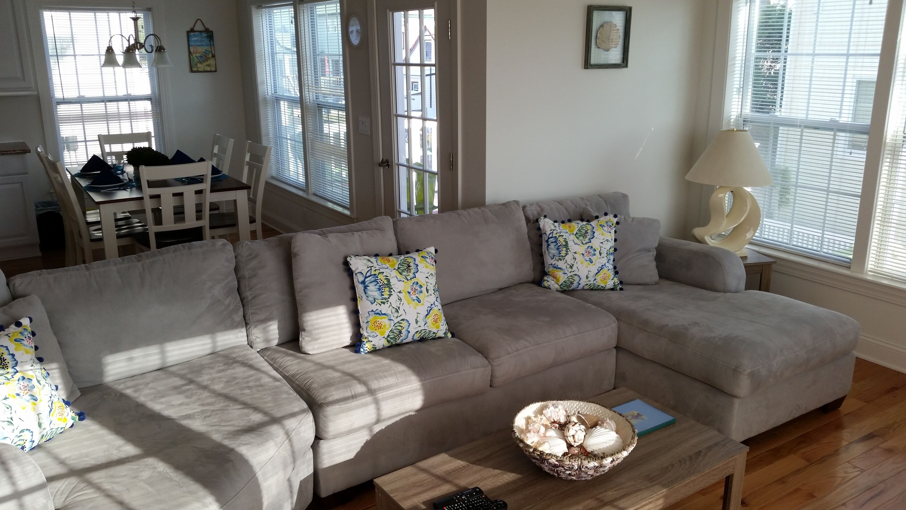 Luxurious 5 Bedroom Oceanside! Steps From The Beach!