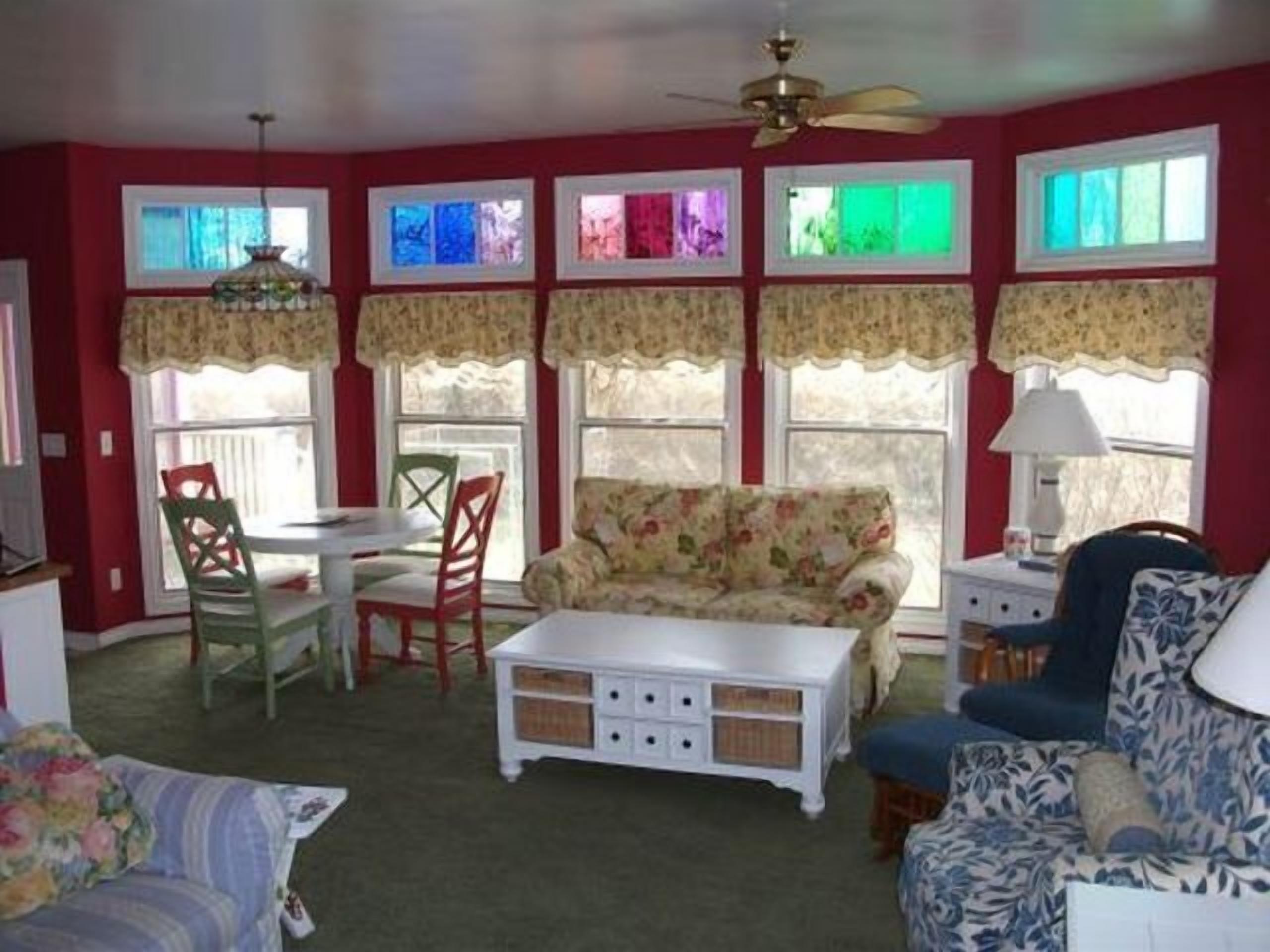 Victorian Painted Lady --- A Stroll from South Beach