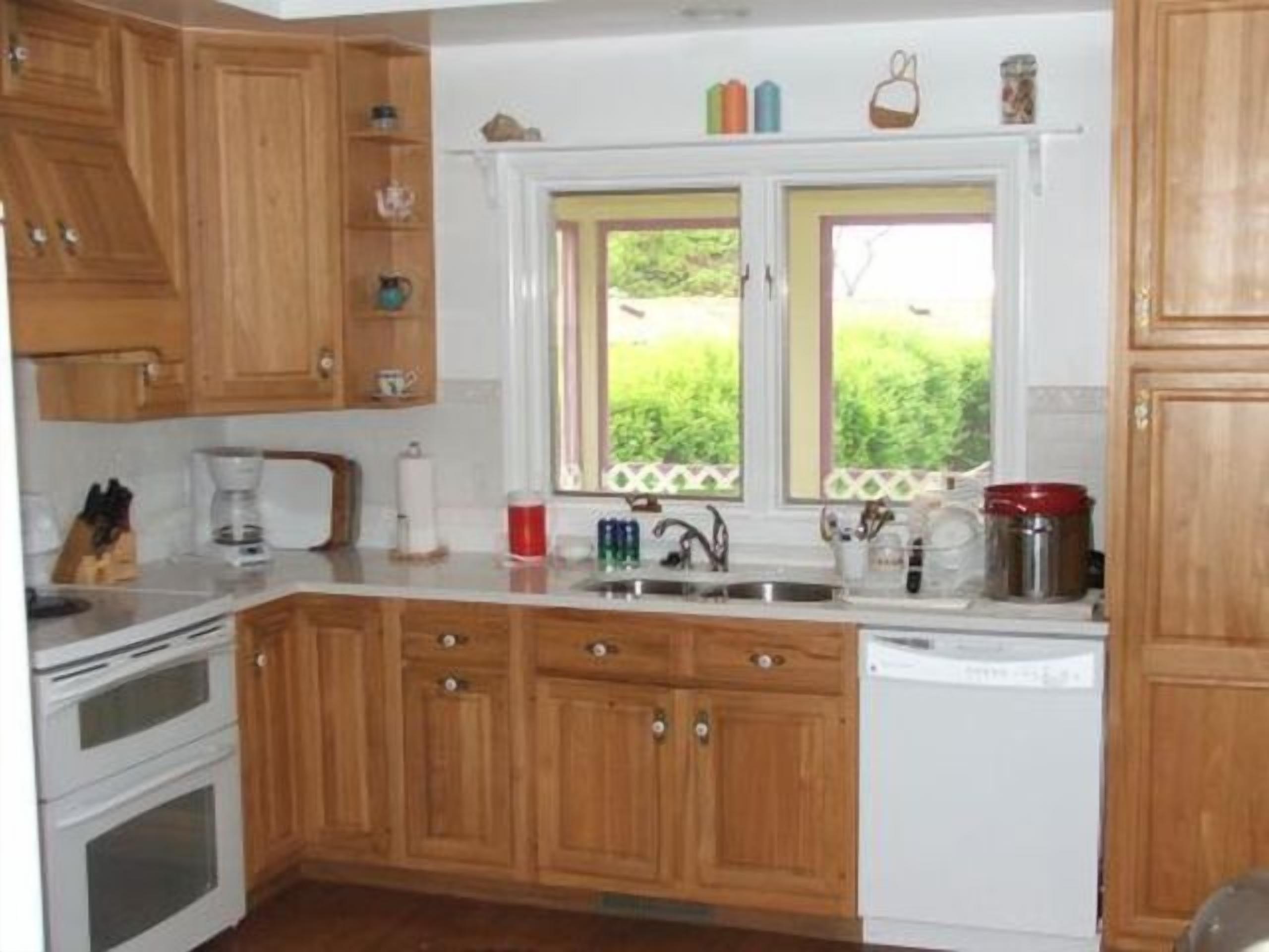 Victorian Painted Lady --- A Stroll from South Beach