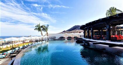 5 Bd Luxury Villa w Resort Amenities 5600 sqft of Incredible Breath taking views