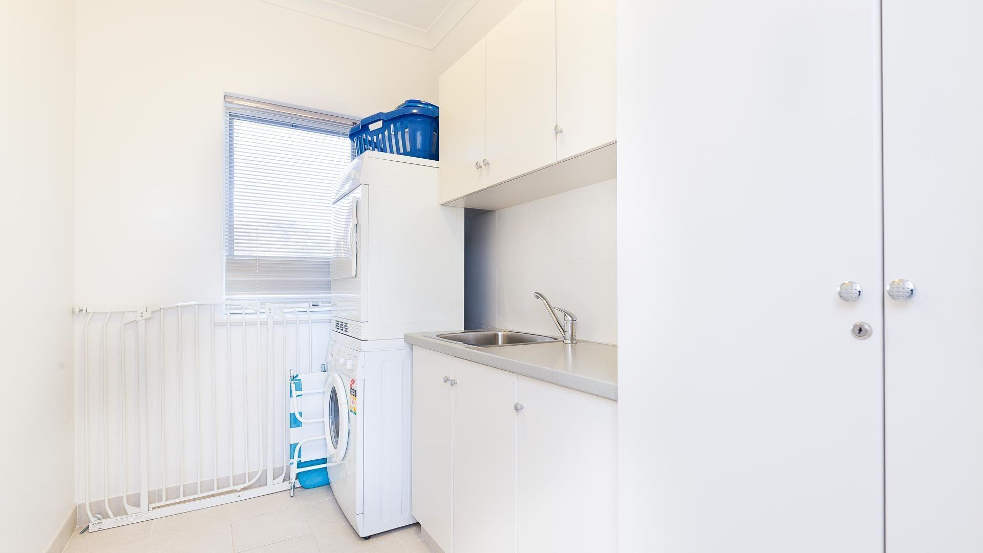 SEAGULL Condo/Apartment - Absolute Beachfront Holiday Retreat — image 29