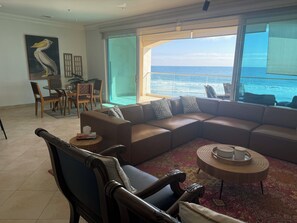 Smart TV, music library, stereo