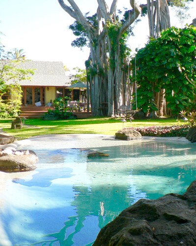 Lomakeskuksellinen, Kailua-Lanikai Beachside / 2 min kävelymatka, AC, WiFi, allas / poreallas, kajakkeja